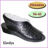 Босоножки на низком каблуке Klavdiya черный