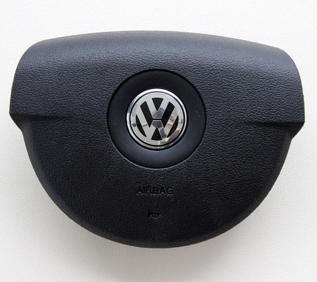 Крышка подушки безопасности водителя Volkswagen Passat B6 СП-465/1