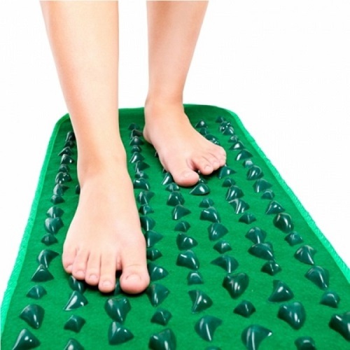 Коврик с камнями (дорожка для массажа) Ommassage Green Mat