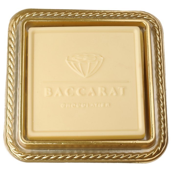 Баккара белая. Baccarat шоколад. Баккара белый. Baccarat белый. Baccarat шоколад эмблема.