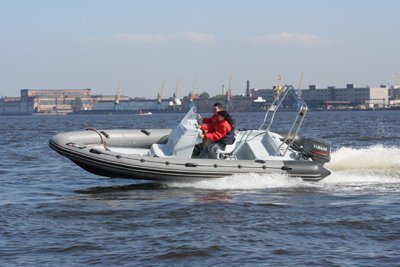 Лодка Буревестник-630