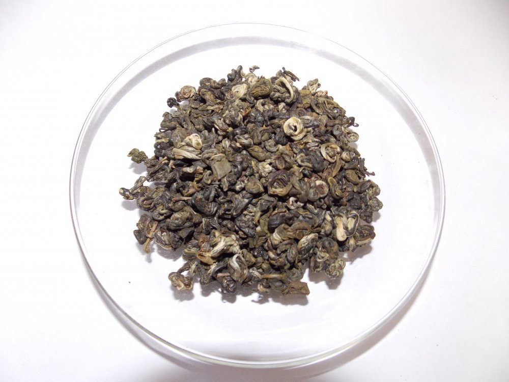 Зелёный чай Инь Ло (Серебряные спирали)