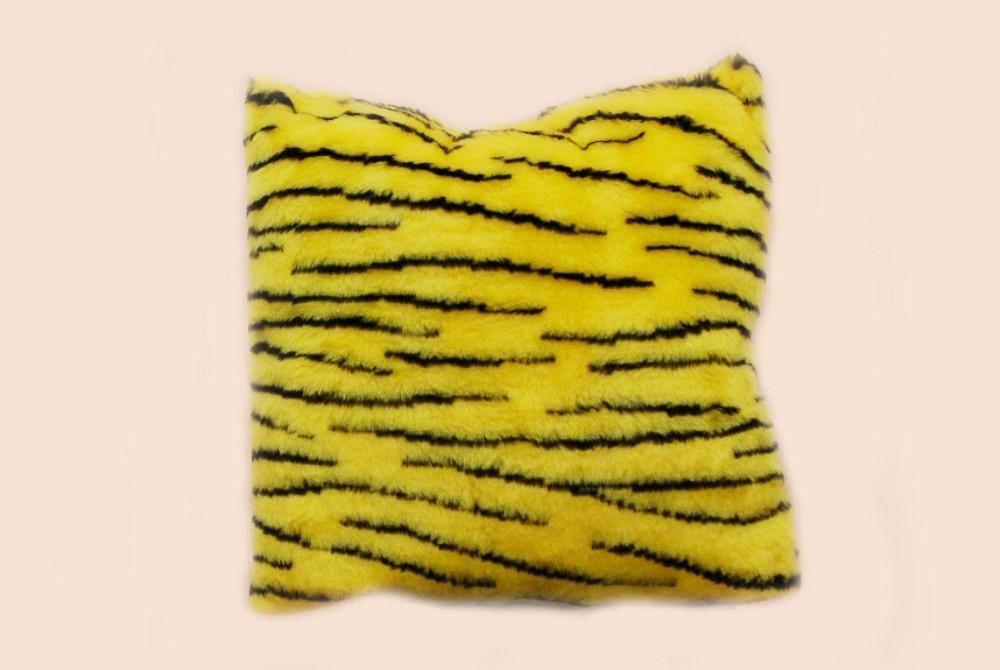 Подушка декоративная Тигр желт. ИЖН-313