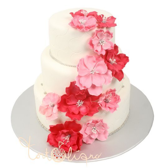 Свадебный торт белый с розовыми и красными цветами №613