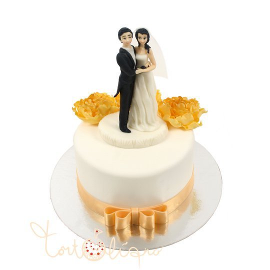Свадебный торт жених и невеста с золотыми цветами №534