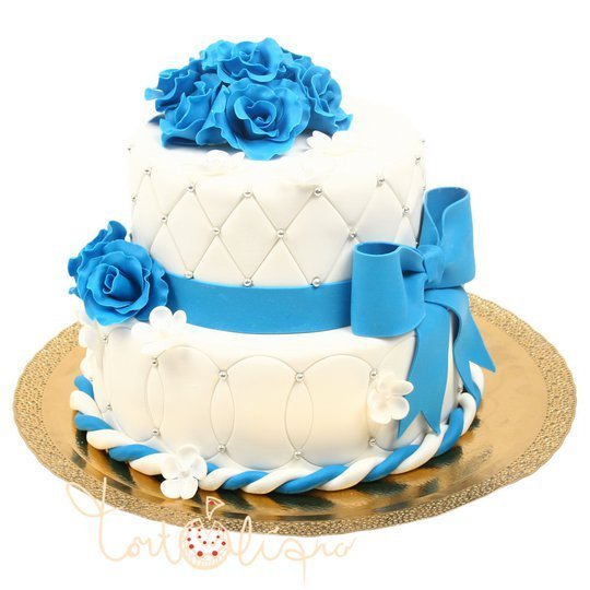Свадебный белый торт с бело-синими цветами СВ68