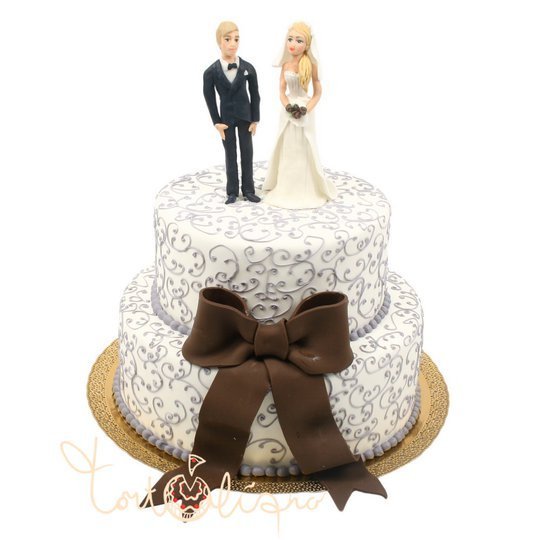 Свадебный торт жених и невеста с бантом №626