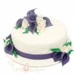 Свадебный торт с синими цветами и лентой №672
