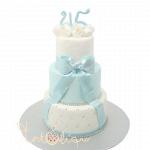 Свадебный торт с бусинами и голубым бантом №632