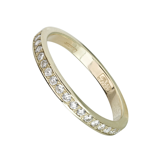 Кольцо обручальное золотое с бриллиантами
