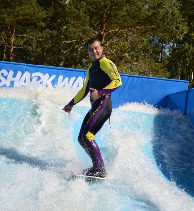 Искусственная волна для серфинга Sharkwave аналог Flowrider