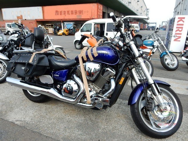 Мотоцикл  чоппер No. B5679 Honda  VTX1800