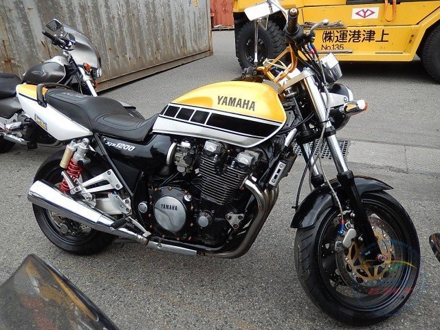 Мотоцикл  дорожный No. B3951 Yamaha XJR1200