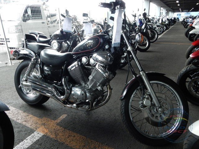 Мотоцикл  чоппер No. B5809 Yamaha VIRAGO 400