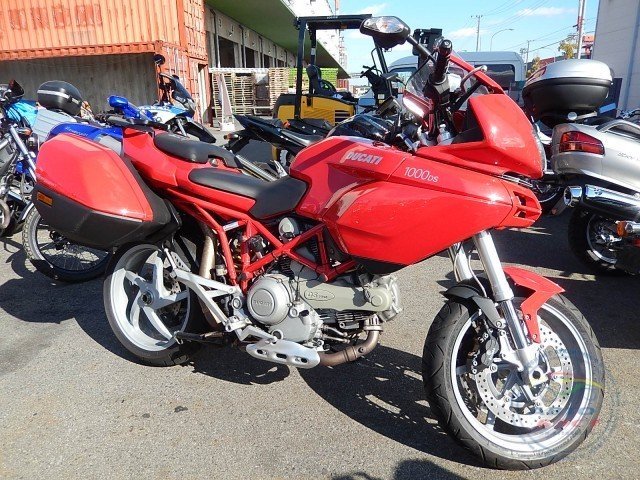 Мотоцикл  дорожный No. B5563 Ducati Multistrada 1000DS