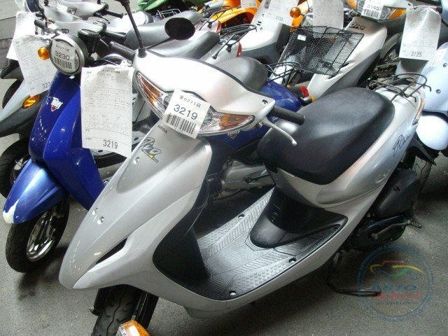 Мотоцикл  скутер No. B1083 Honda  DIO