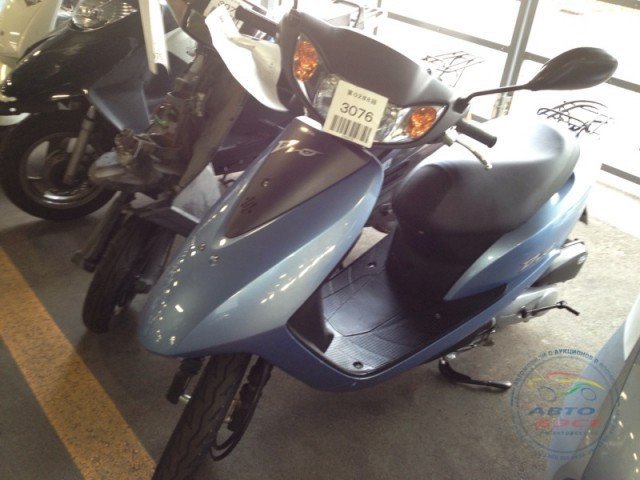 Мотоцикл  скутер No. B1950 Honda  DIO