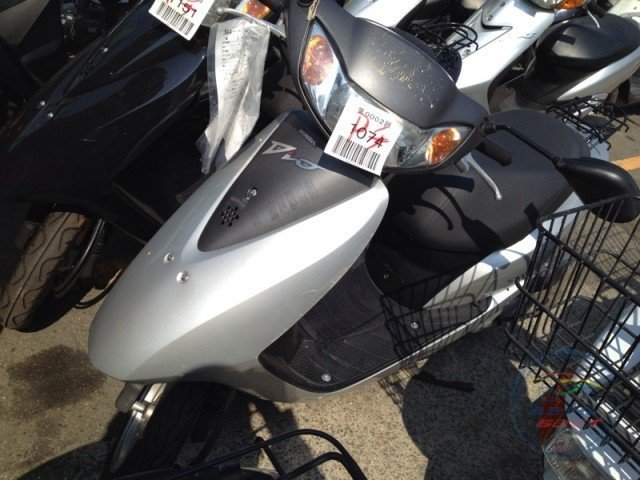 Мотоцикл  скутер No. B1707 Honda  DIO