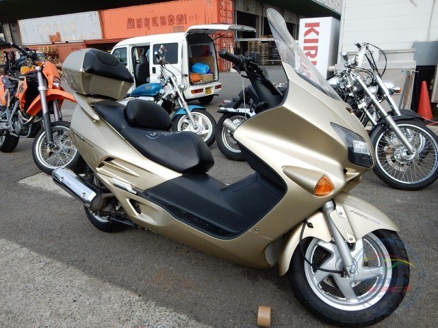 Мотоцикл  скутер No. B5677 Honda  FORZA S