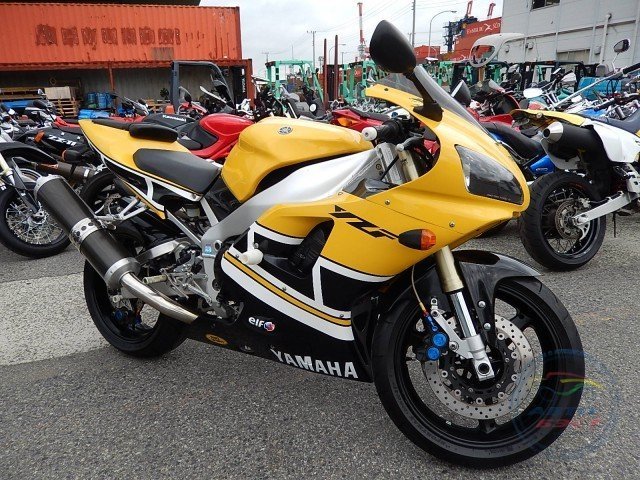 Мотоцикл  спортбайк No. B3947 Yamaha YZF-R1