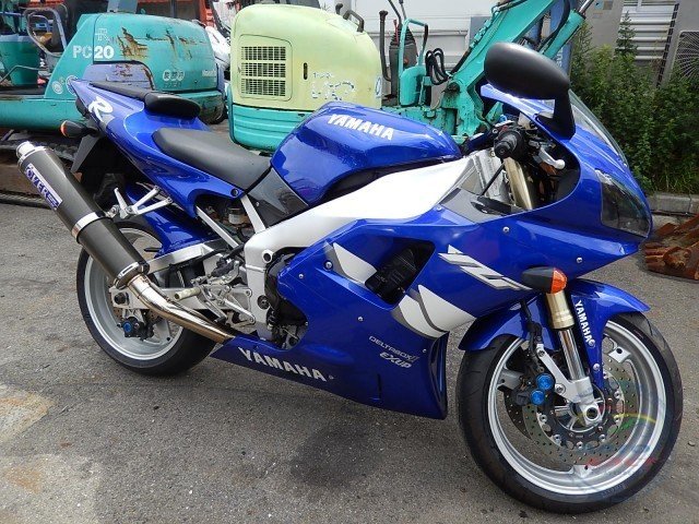Мотоцикл  спортбайк No. B4975 Yamaha YZF-R1