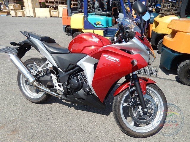 Мотоцикл  спортбайк No. B5051 Honda  CBR250R