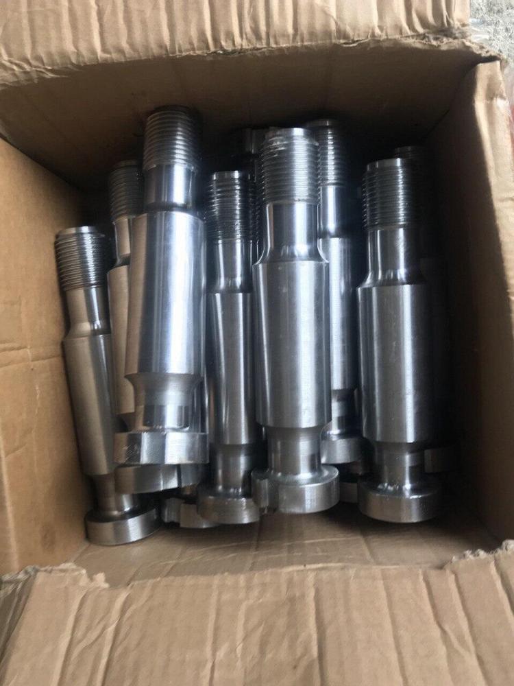 Призонные болты, колпачковые гайки и шпильки для паровых турбин ТЭЦ Призонные болты, колпачковые гайки и шпильки для паровых турбин ТЭЦ