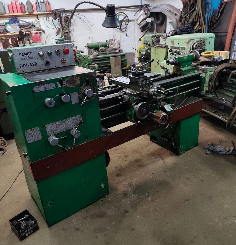TUM35D токарно винторезный станок TUM35D токарно винторезный станок