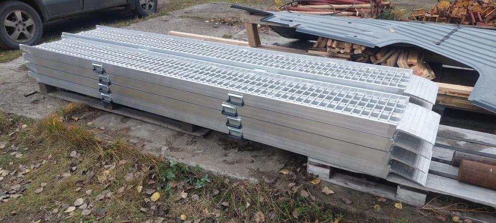 Аппарели алюминиевые с бортами ГКА 450.30.4/2 Аппарели алюминиевые с бортами ГКА 450.30.4/2