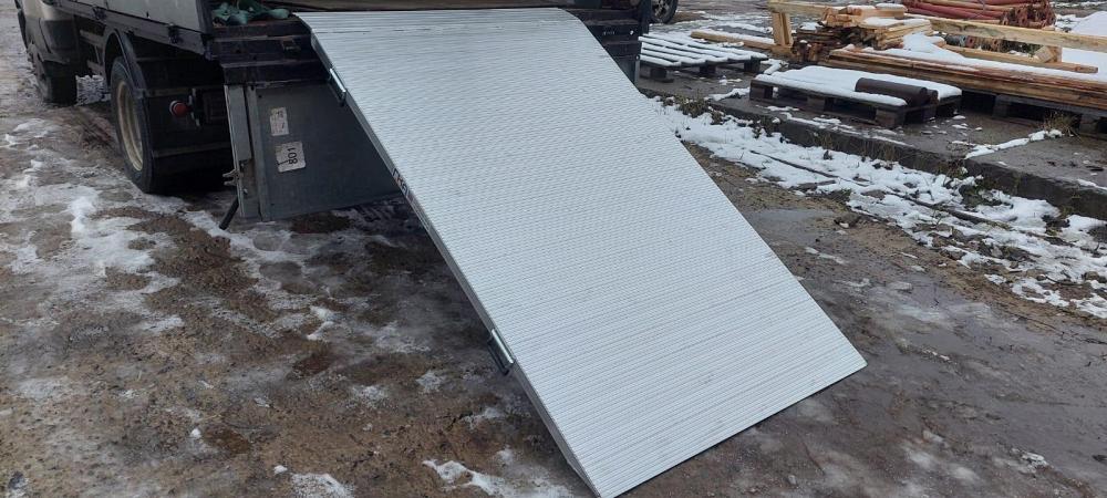 Погрузочный мост ГКА 5.200.120.2/4MГ