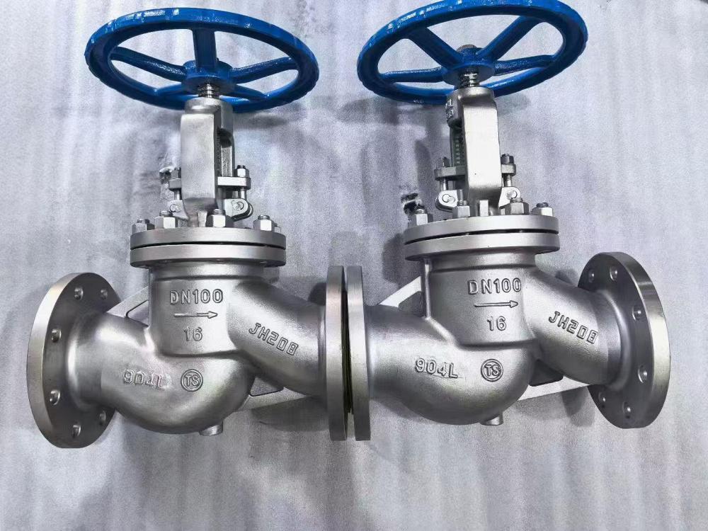 Вентиль запорный проходной нержавеющий фланцевый 15нж65п из 904L Вентиль запорный проходной нержавеющий фланцевый 15нж65п из 904L
