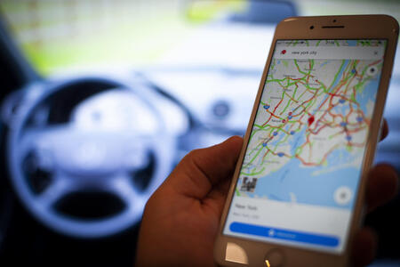 Google Maps будет оповещать пользователей о темных улицах