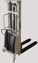 Штабелер с электрическим подъемом вил Tisel Technics серии SES10