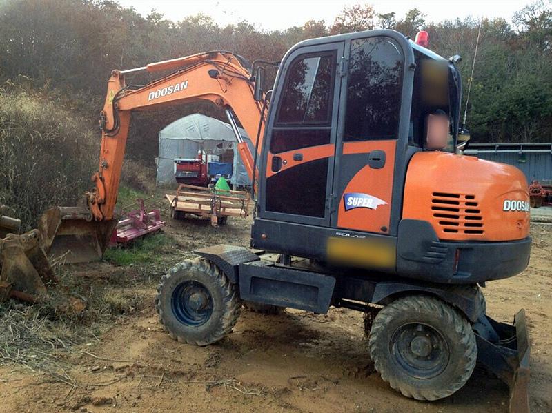 КОЛЕСНЫЙ МИНИ ЭКСКАВАТОР DOOSAN SL55W  2007 год