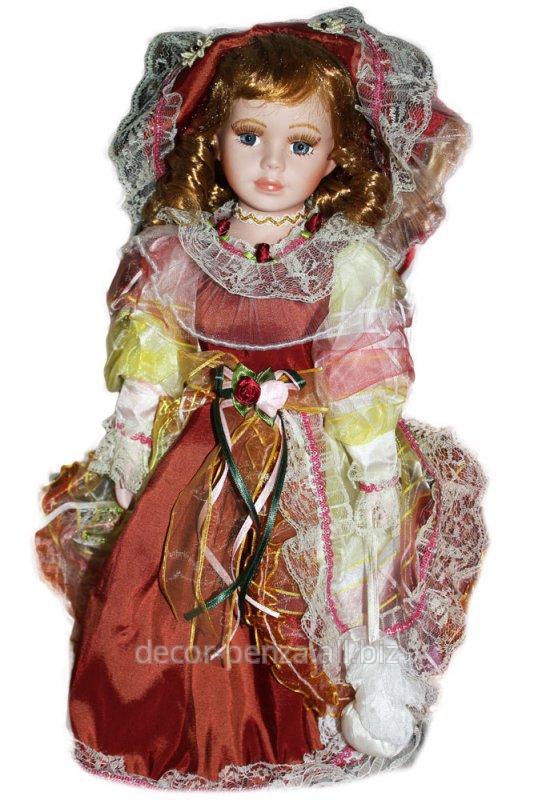 Кукла коллекционная  Катрин в шляпке  кружевное коричневое платье, 41 см 699882