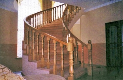 лестницы деревянные