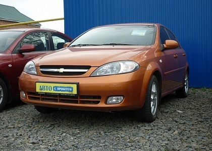 Автомобиль Chevrolet Lacetti