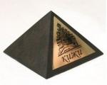 Пирамида c шильдой Кижи 7 см