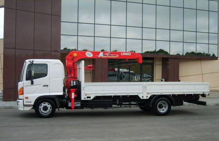 Автомобиль грузовой HINO 500 борт+кран