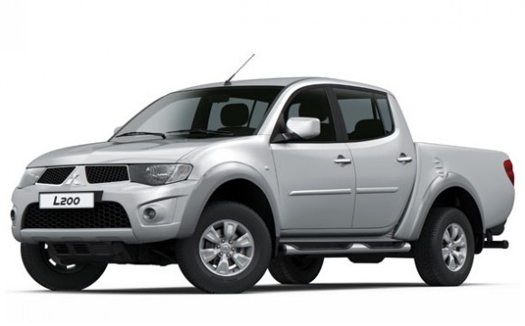 Автомобиль Mitsubishi L200