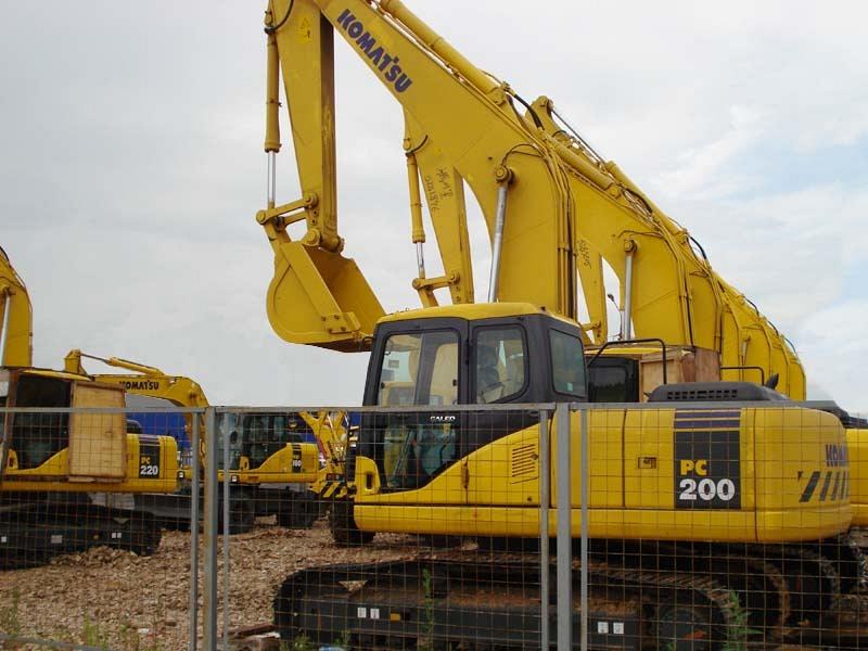 Экскаватор KOMATSU PC 200-7