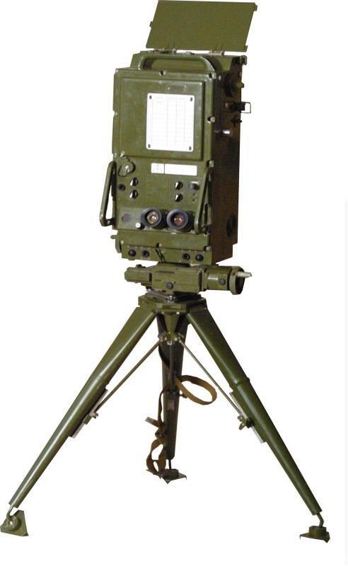 Лазерный целеуказатель-дальномер ЛЦД-1 индекс 1Д15 для работы в составе комплексов корректируемого артиллерийского вооружения с полуактивным лазерным наведением, корректировки артиллерийского огня с выносных командно-наблюдательных пунктов или из машин.