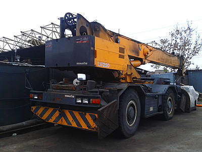 Автокран Komatsu LW 250 M-2