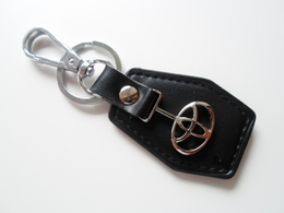 Брелки кожаные для ключей в ассортименте (Арт.-БК8)