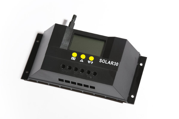 Контроллер заряда-разряда на 30А 12/24 вольта для солнечных батарей
