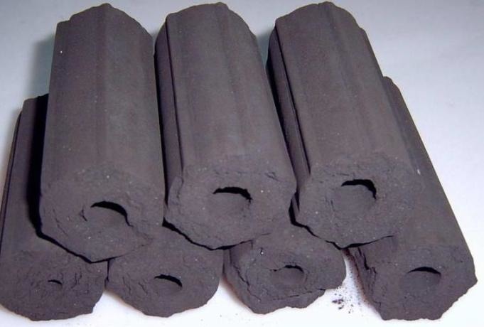 Уголь древесный прессованный в брикетах