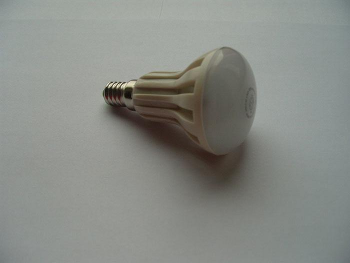 Светодиодная лампа Е14 3 вт (теплый свет)