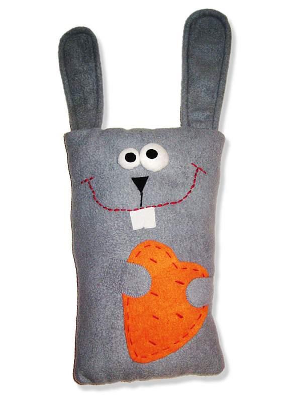 Подушка-игрушка, кролик с морковкой