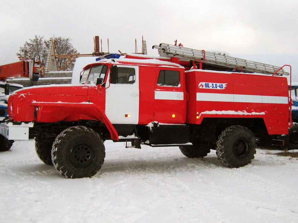 Автоцистерна пожарная АЦ-4,0-40 на шасси Урал 43206