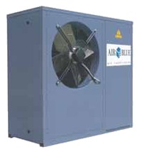 Компрессорно-конденсаторный агрегат с воздушным охлаждением, с осевыми вентиляторами, наружной установки.